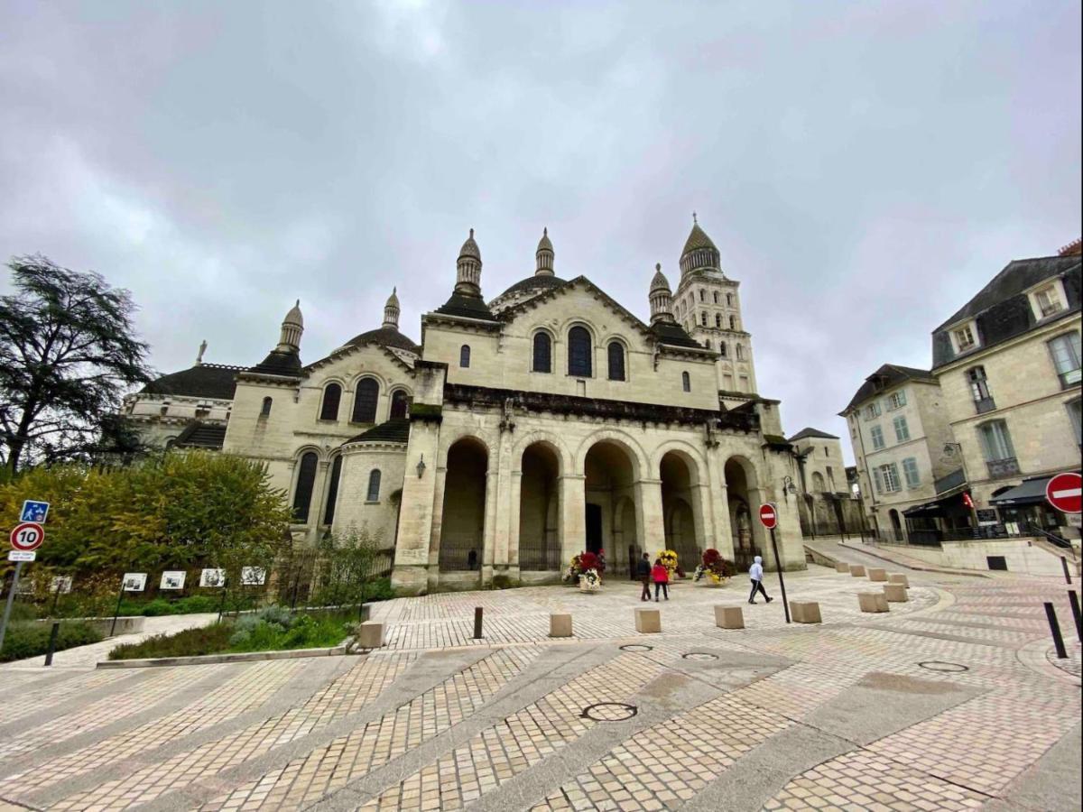 Le Mobile - Climatise - Proche De La Gare - Centre Ville-Property Rental Nm Périgueux Dış mekan fotoğraf