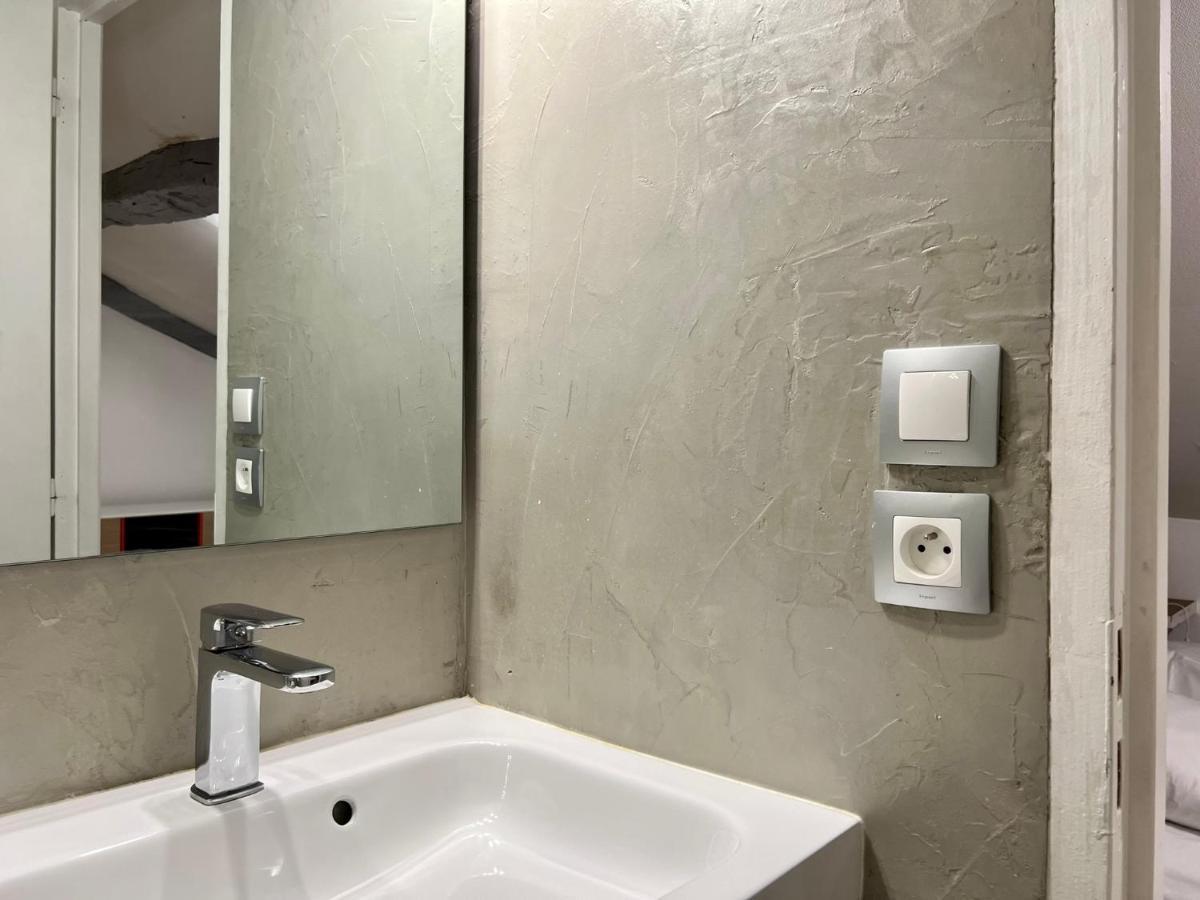 Le Mobile - Climatise - Proche De La Gare - Centre Ville-Property Rental Nm Périgueux Dış mekan fotoğraf